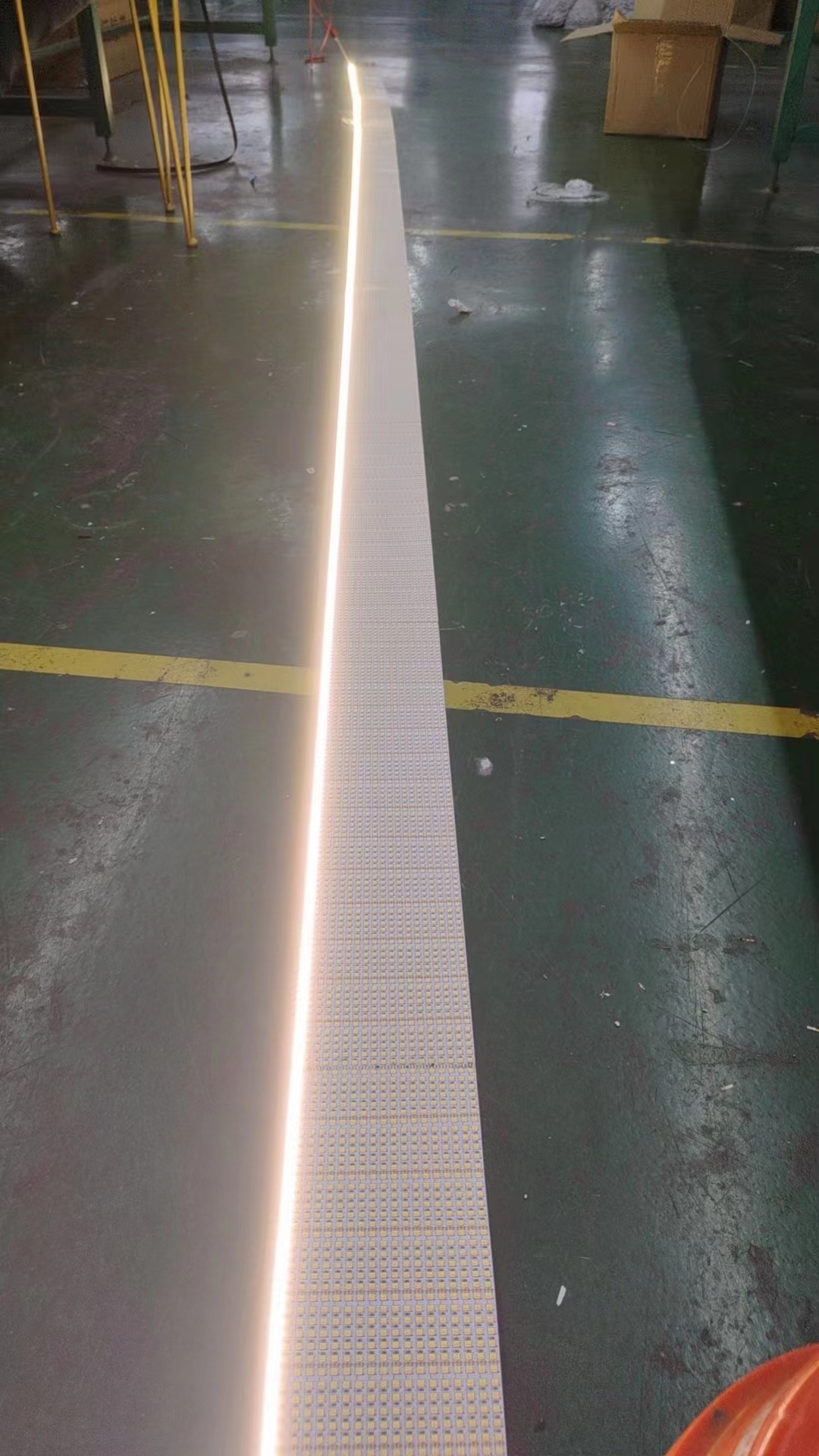 180 2835 dual white led strip2.jpg
