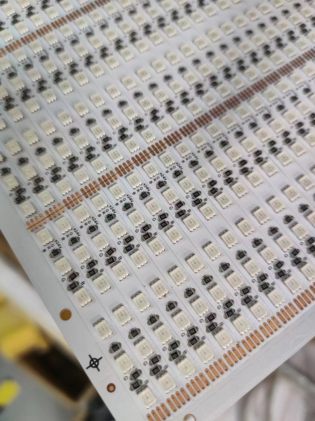 2835 rgb led strip 24v.jpg