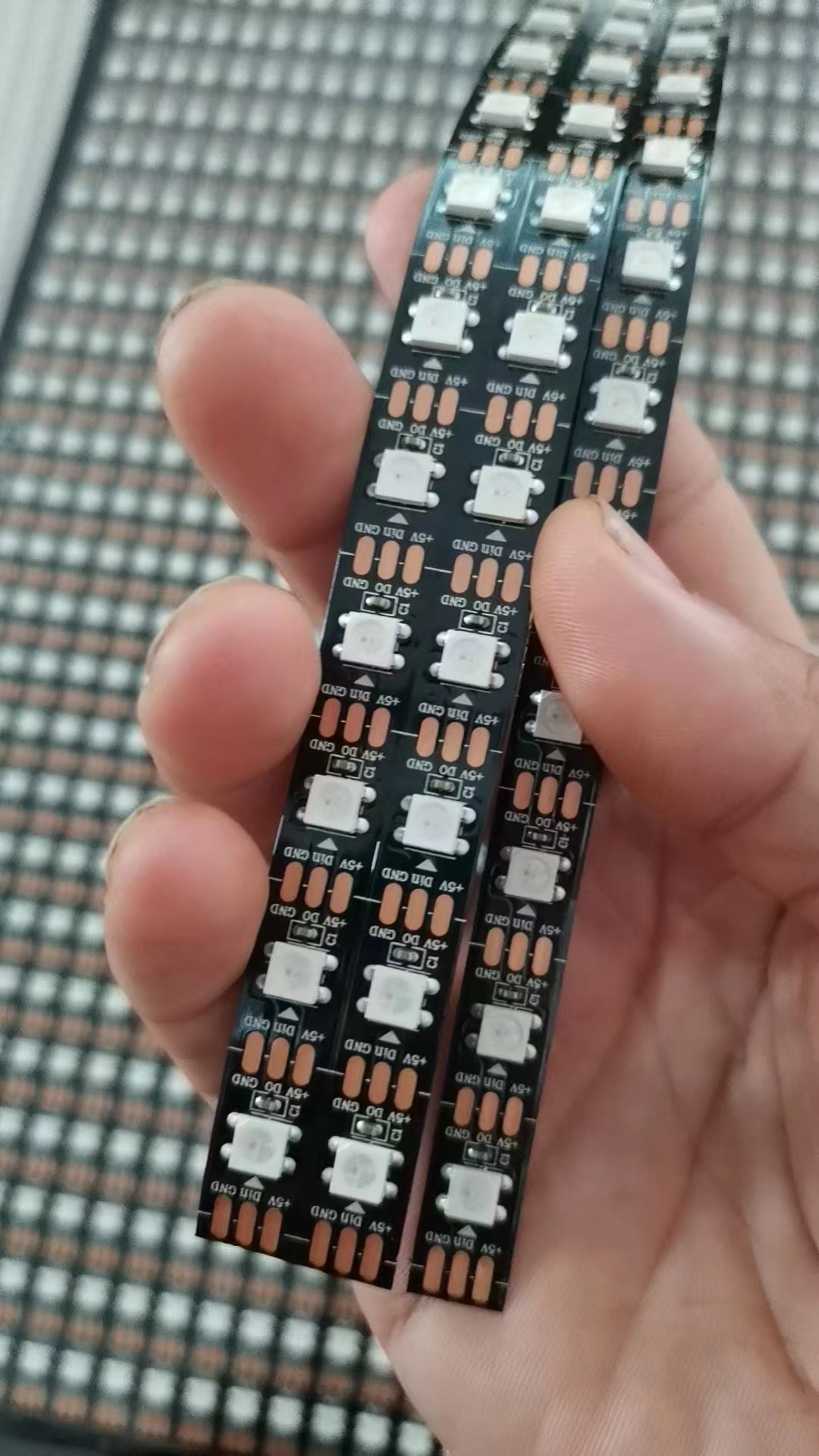 5vpixelledstrip.jpg